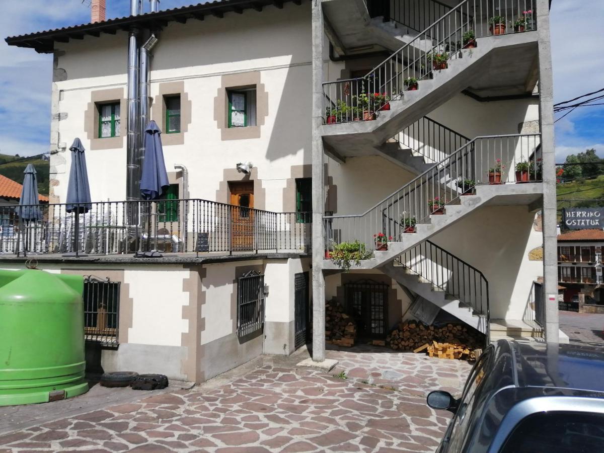 Labaiengo Ostatua Beinza-Labayen Exterior foto